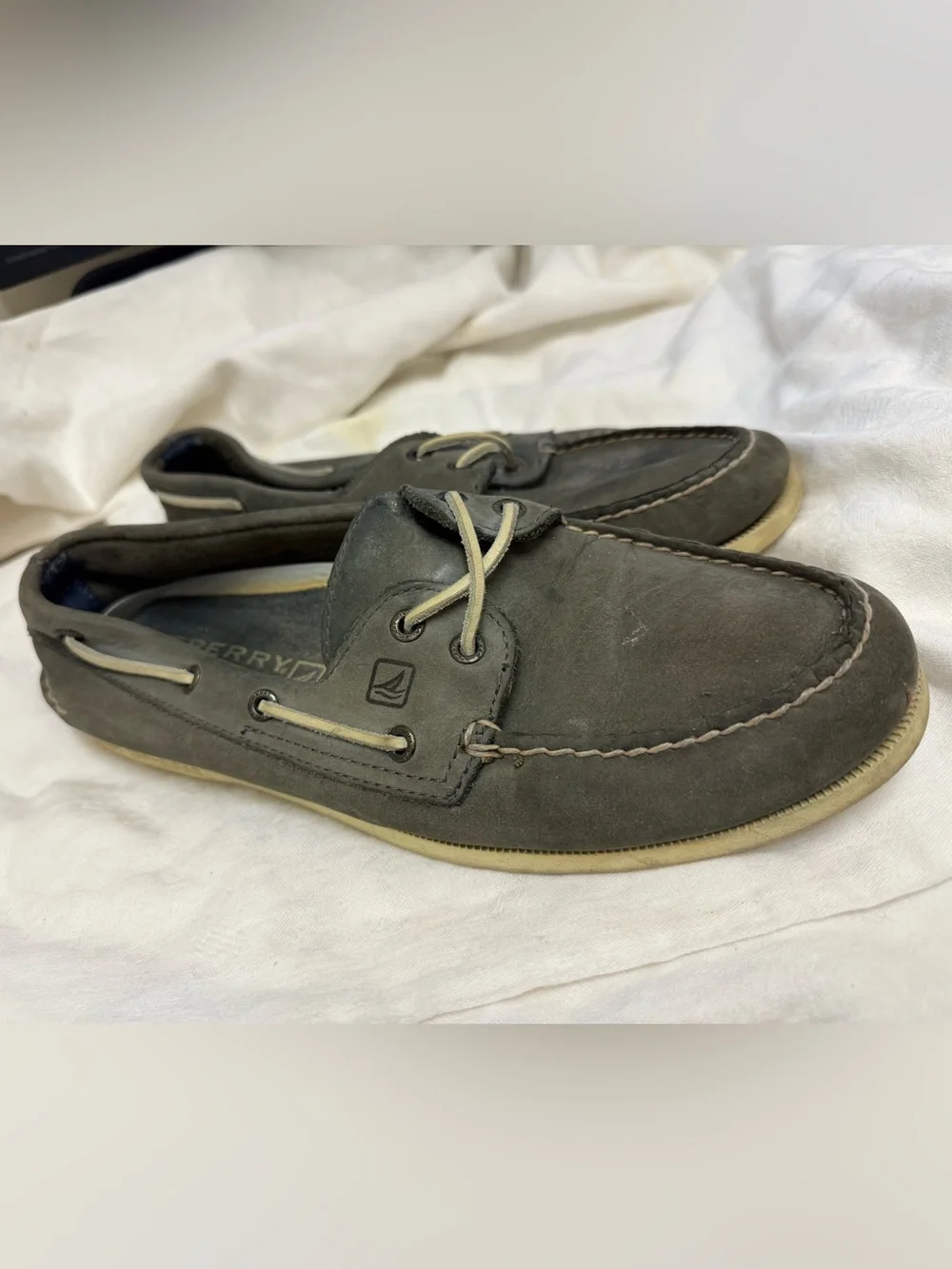 Sperry timeless boat